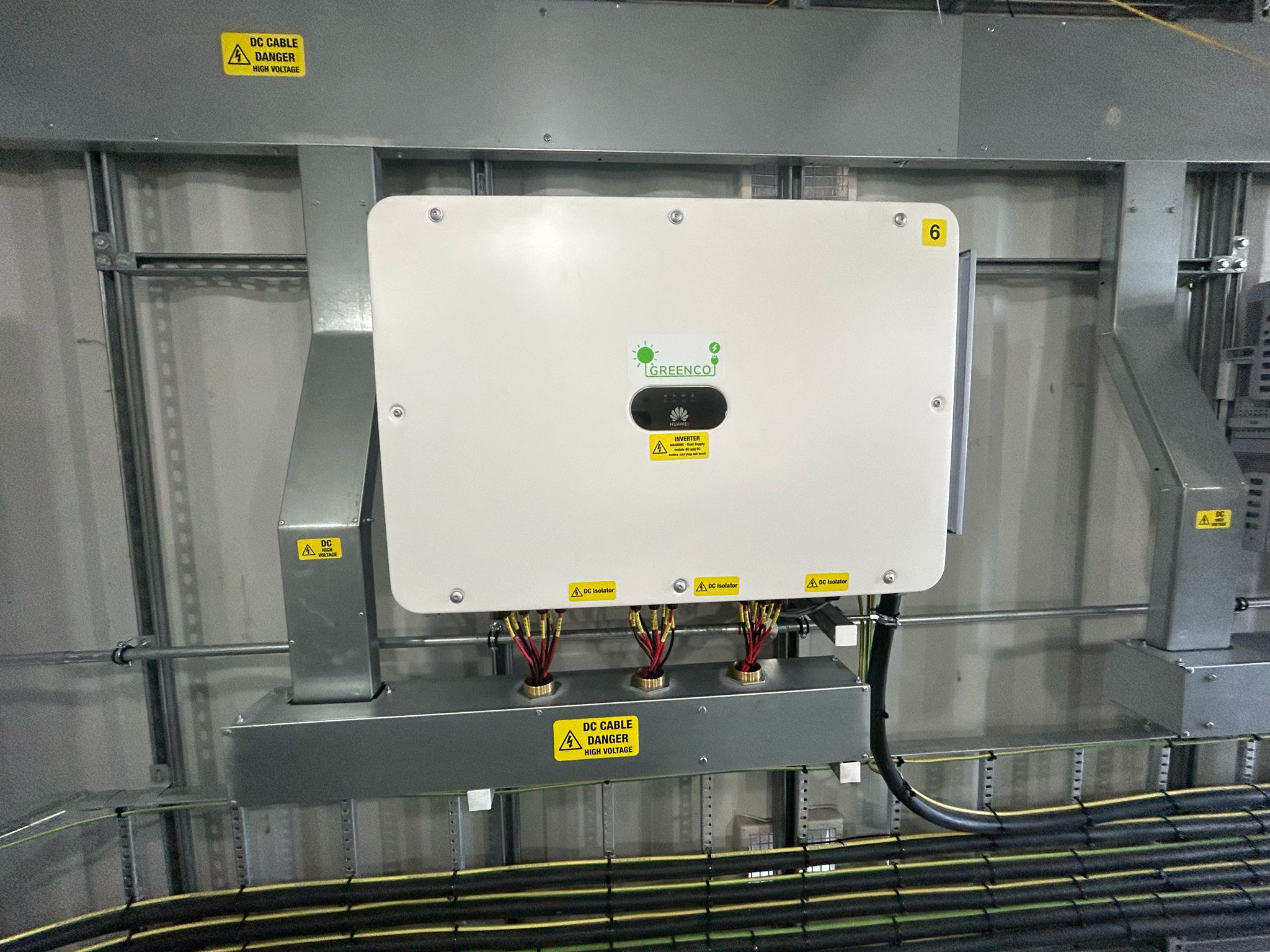 Huawei solar inverter, part of the FusionSolar series, converting DC energy from solar panels into AC electricity for residential or commercial use, with integrated smart monitoring and AI-powered protection